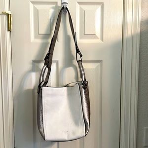 TAHARI ASL Bag 2 ways to carry!